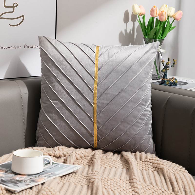 Luxury Velvet Cushion Covers Patchwork Leaf Design for Home Decor test