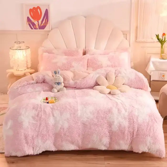 Luxury Ultra Soft King Size Colorful Fluffy Velvet Four Pieces Bedding Set