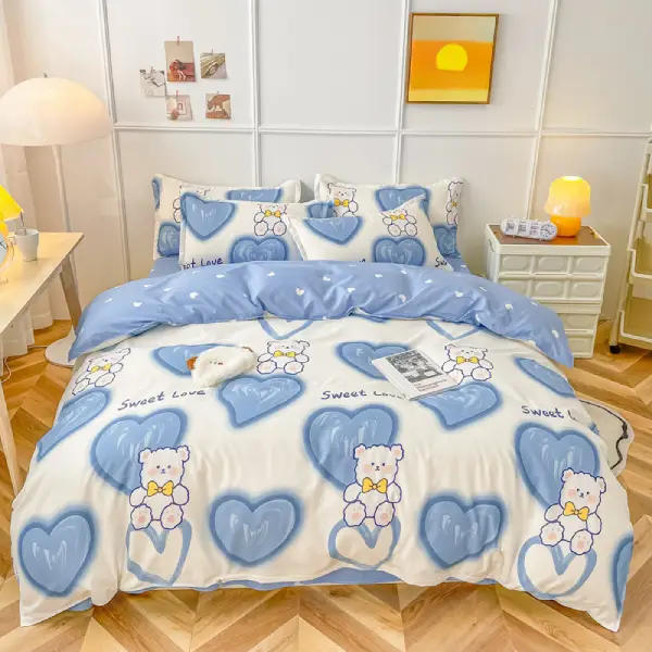 Four Piece Bedding Set
