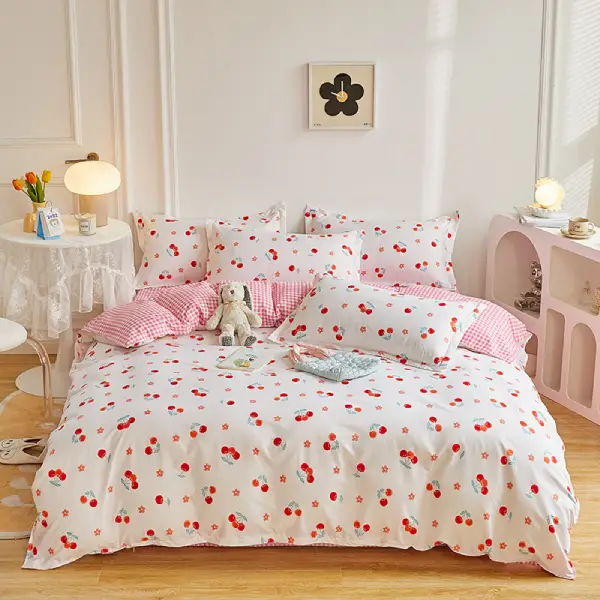 Four Piece Bedding Set