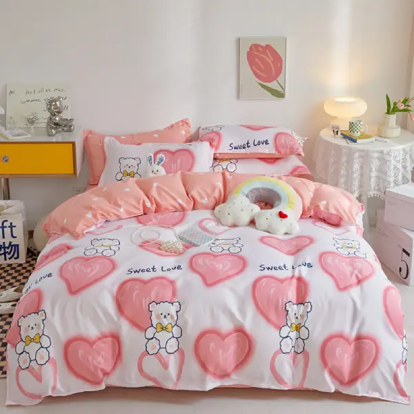 Four Piece Bedding Set